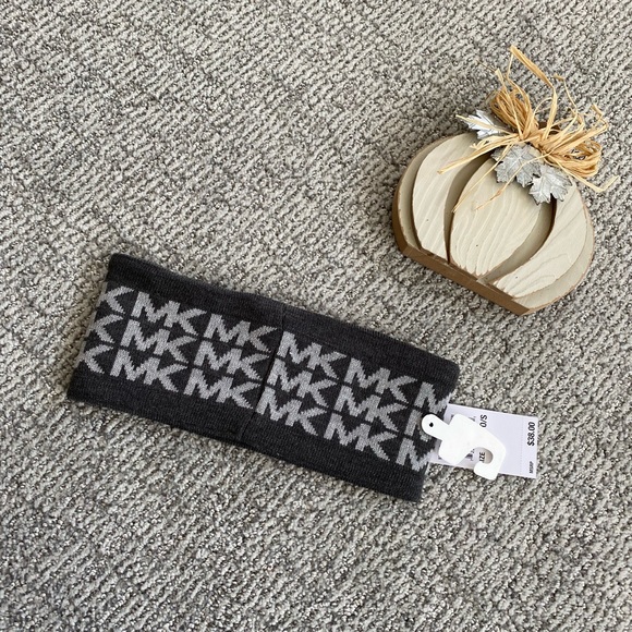 Michael Kors Warm Headband - Picture 3 of 5